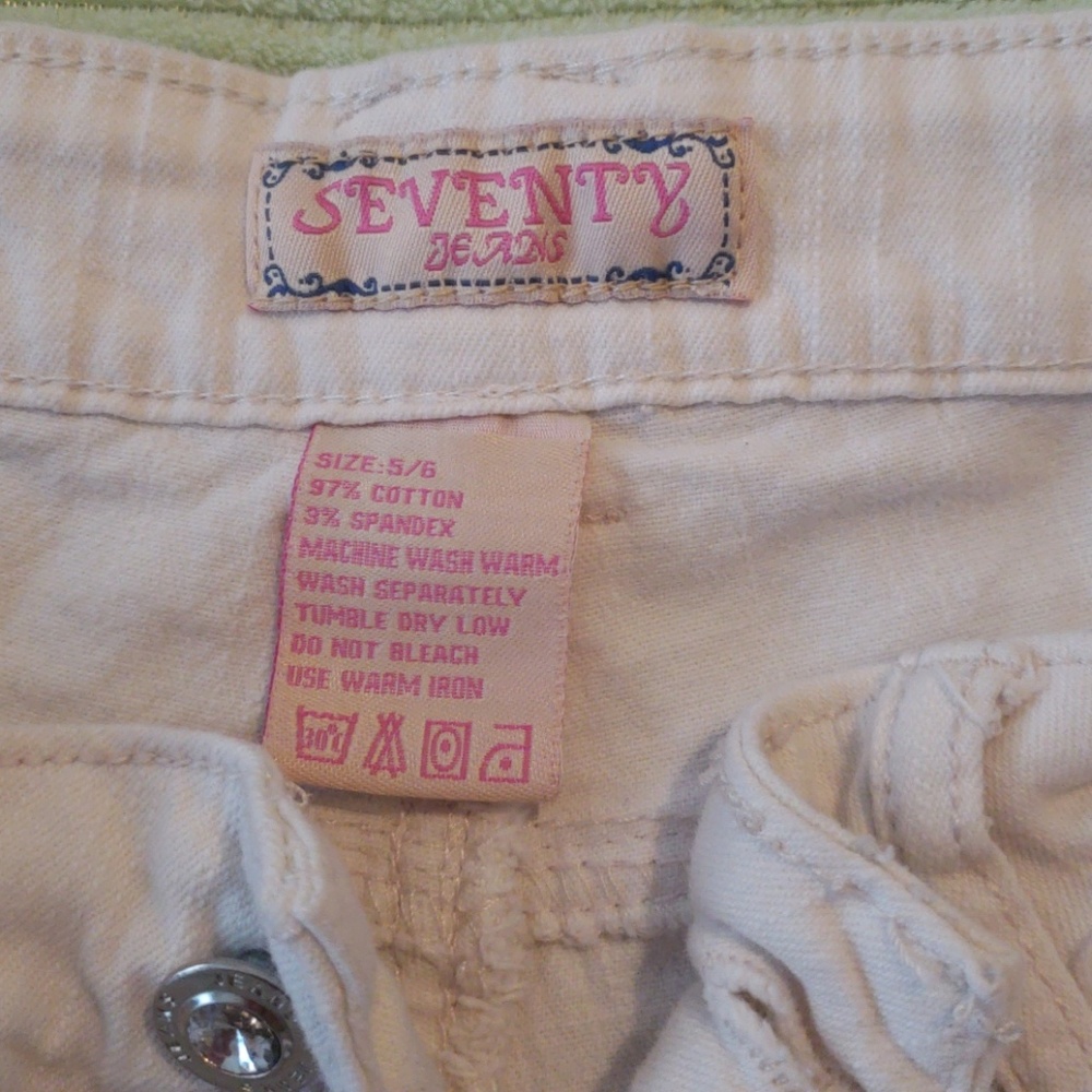 Jeans - Picture 3 of 4